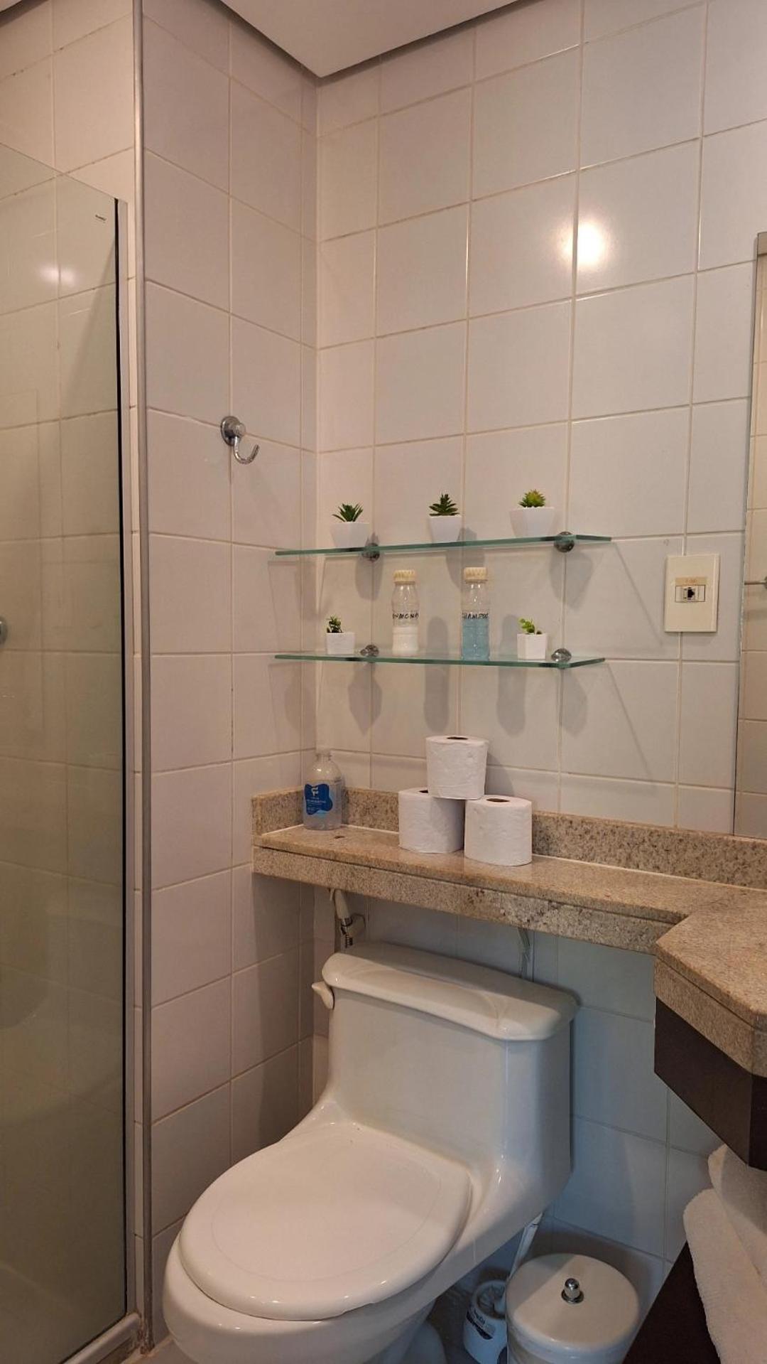 Ibirapuera Excelente , Confortavel , Otima Localizacao Apartamento *
